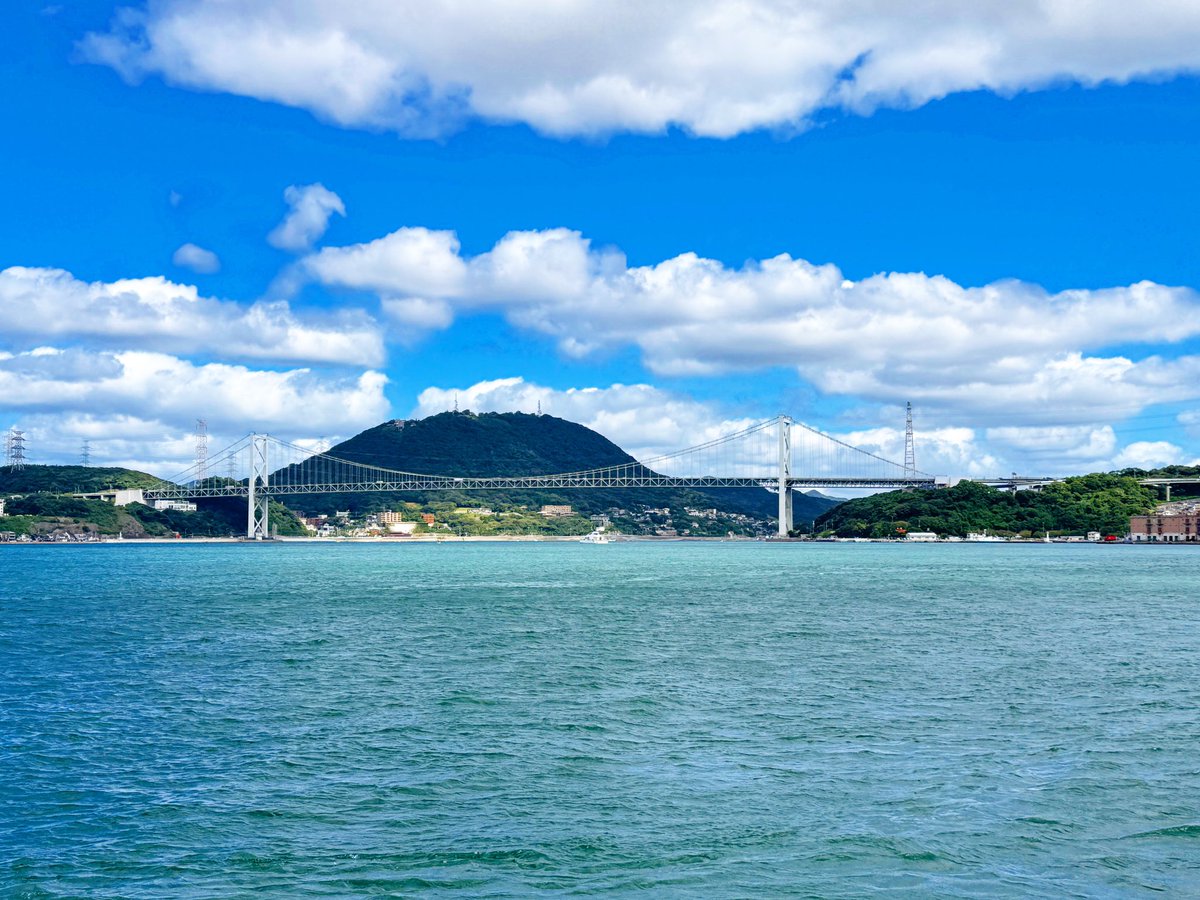 spring_george's tweet photo. 今日の門司港は散歩日和

#北九州市
#門司港
#関門海峡
#関門橋 https://t.co/rCUEWn4tsM