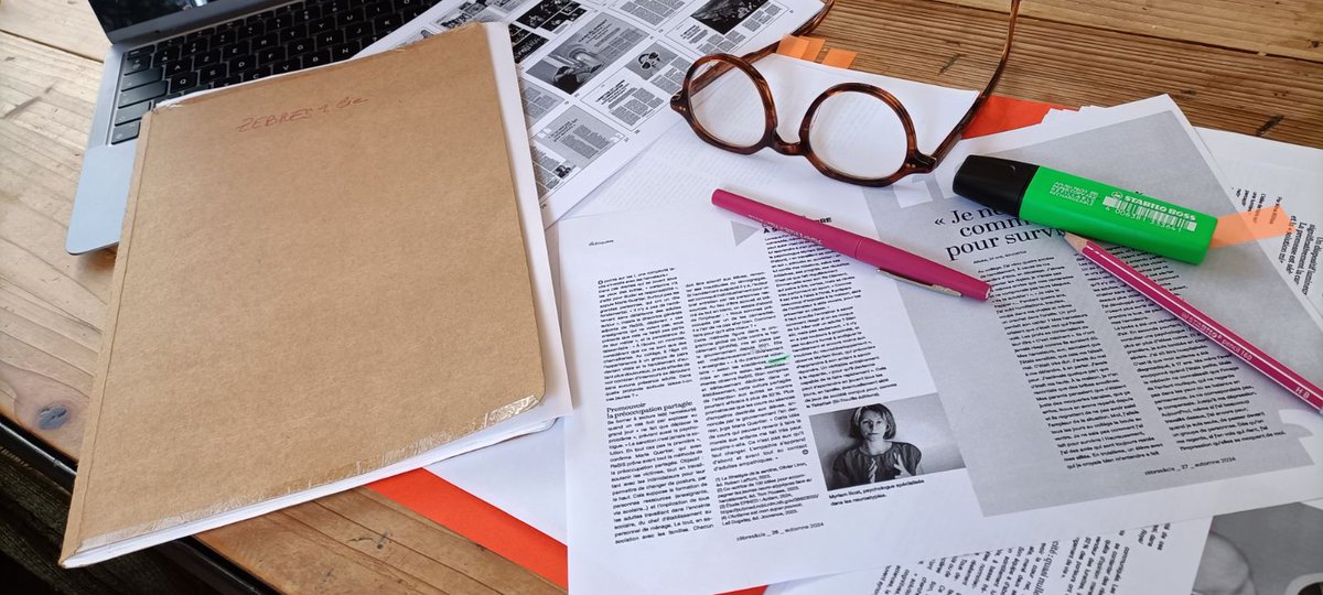 Dernière ligne droite... la relecture du journal avant le départ chez l'imprimeur... On compte les jours avec la sortie de Zèbres&amp;compagnie le premier magazine de la #neurodiversité.