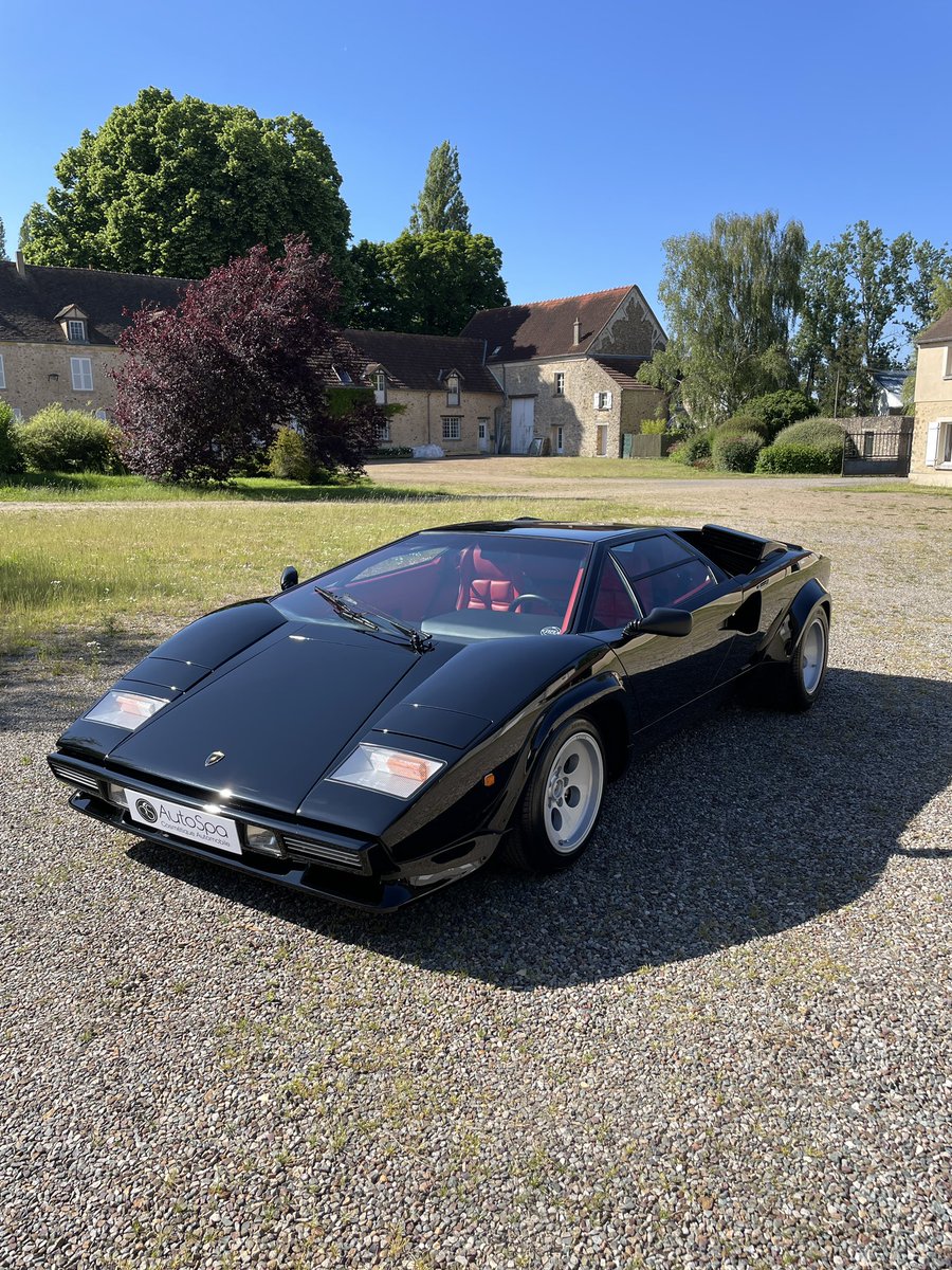 AutoSpaFR's tweet image. Un projet “mythique”… des heures et des heures de travail pour redonner vie à cette Countach !