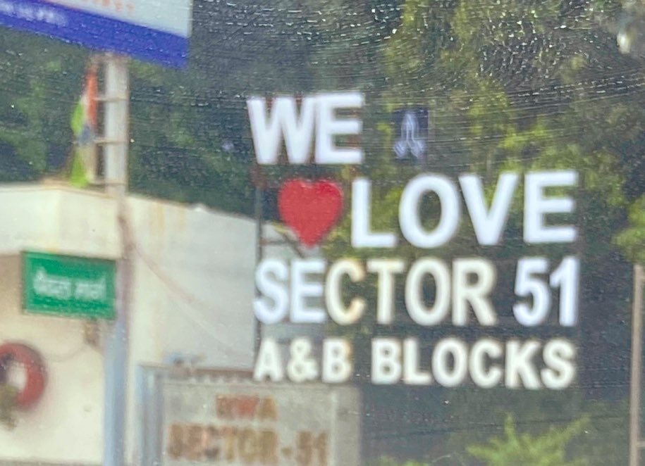 gulaab_ali_'s tweet photo. Oddly specific Noida https://t.co/O6auVg8vCF
