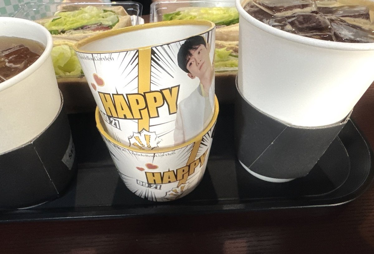 kjd0921hehe's tweet image. @JongdaeBar 종대로 가득했던 생일카페🎂감사합니다❤️‍🔥