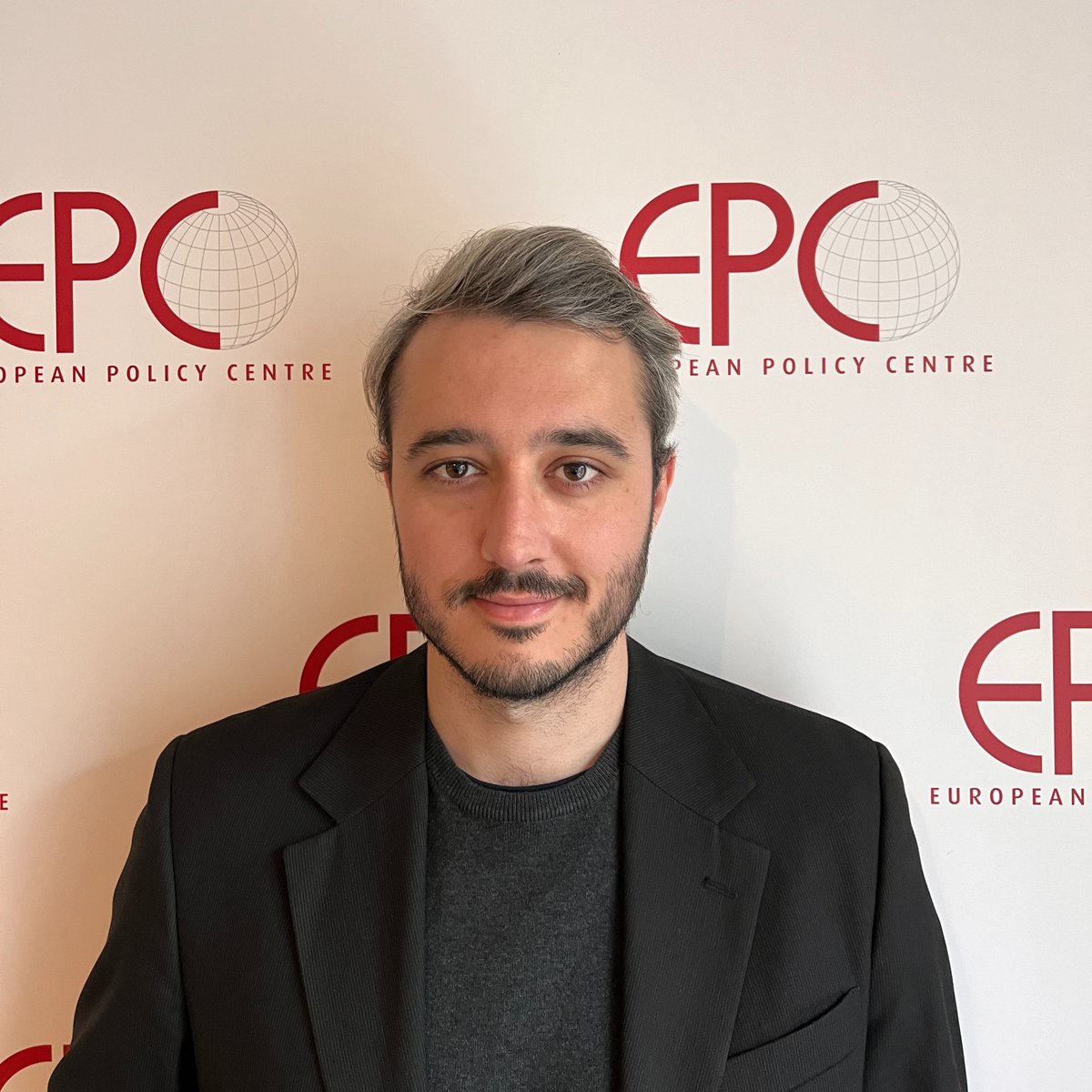 Javier Carbonell tweet media