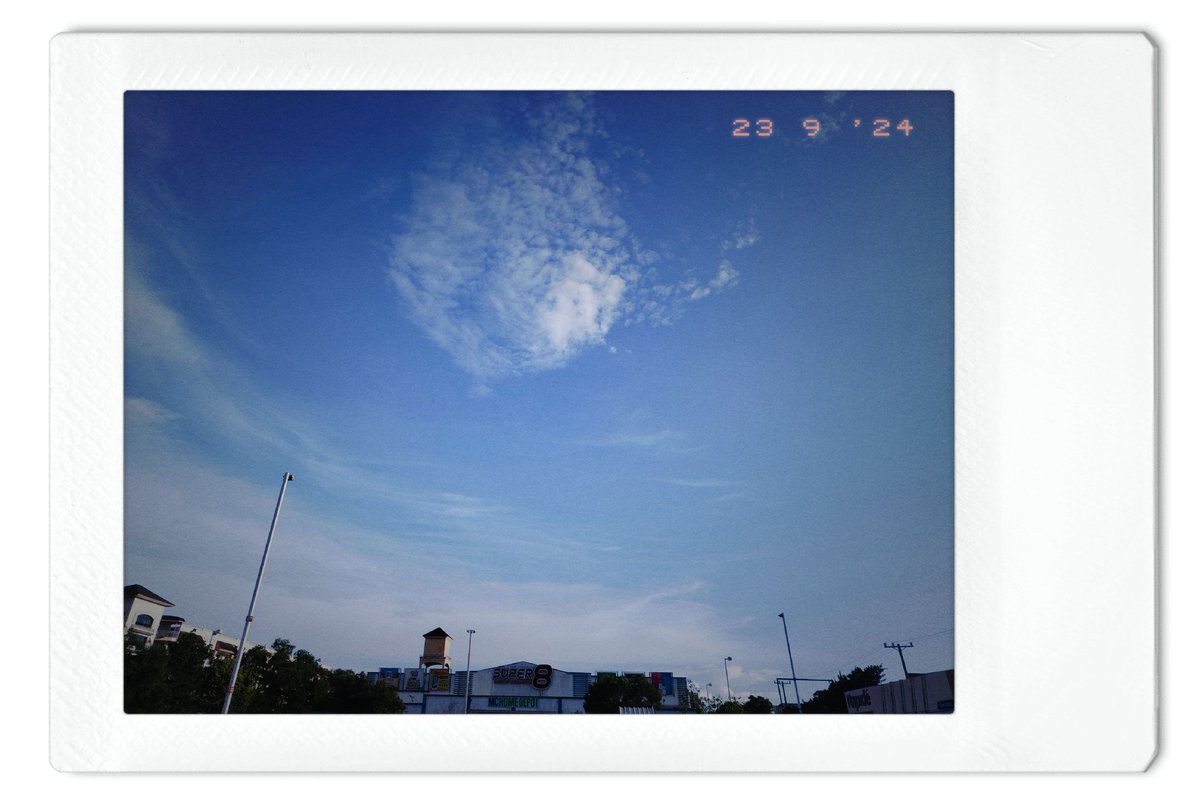 deynosaur00_'s tweet image. #RandomShot