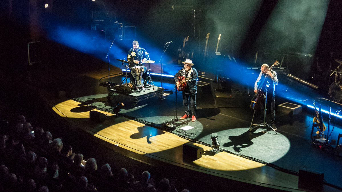 Always great to have <a href="/PCarrack/">Paul Carrack</a> in town thanks for a wonderful Sunday evening #birmingham #symphonyhall <a href="/BMusic_Ltd/">B:Music, responsible for Symphony Hall & Town Hall</a>