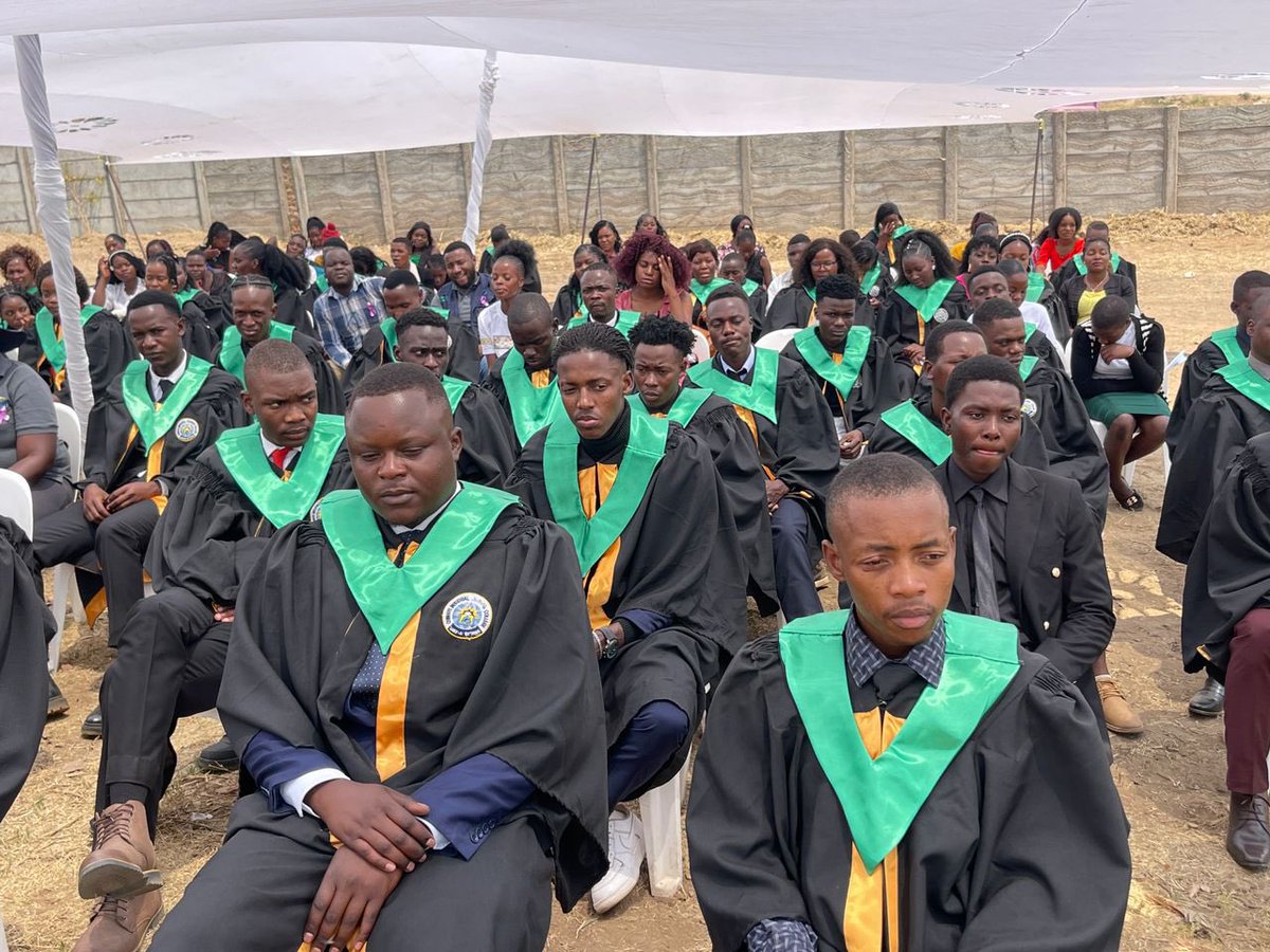 WFP_Zimbabwe's tweet photo. A major milestone for 74 students 🎓! 

After 6 months of training in fields like clothing &amp; textile, welding, cosmetology, mechanics, &amp; plumbing, they are ready to launch their entrepreneurial journey. 💼

Congrats to the class of 2024! Your hard work is inspiring!

🙏🏿🇺🇸 https://t.co/uz4E3lAF1K
