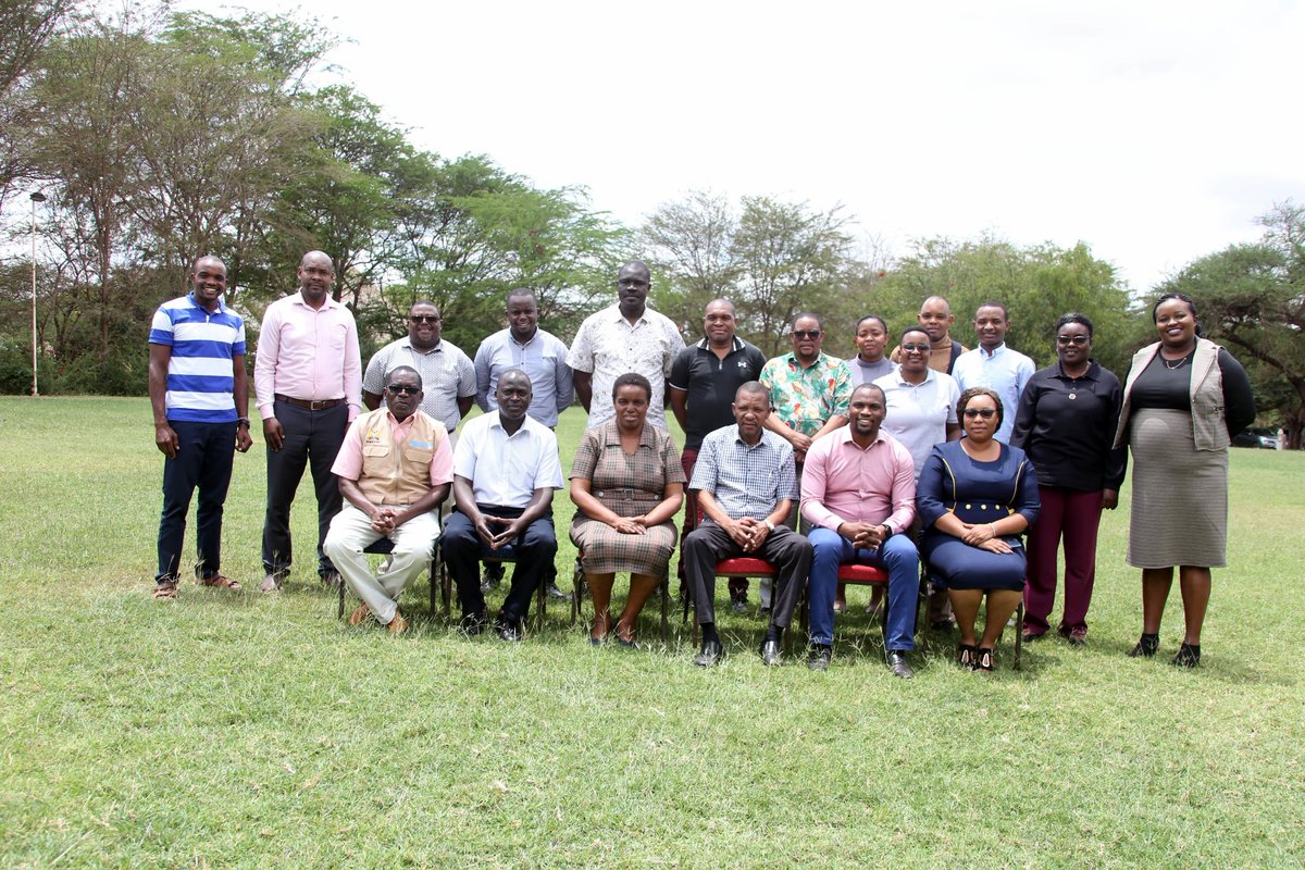 TaitaTaveta006's tweet photo. It’s a full house in this exciting advancement in our landscape strategy. We are engaging the Governor, Deputy Governor and CECMs in a review of the draft #FOLAREP, paving the way for its endorsement and adoption in a bid to rehabilitate 226,420ha of vital ecosystems. https://t.co/Vc9V5ZWJ5O