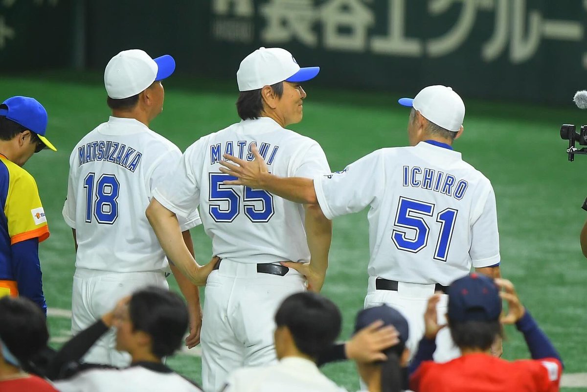 チームの集合写真