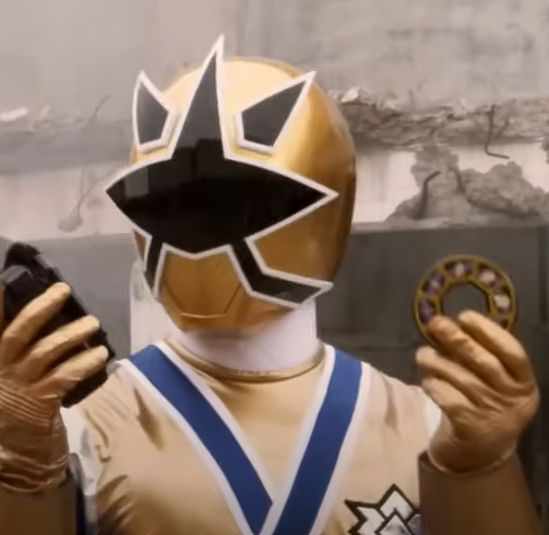 Is just me or does the Samurai footage makes the sixth ranger look more ...