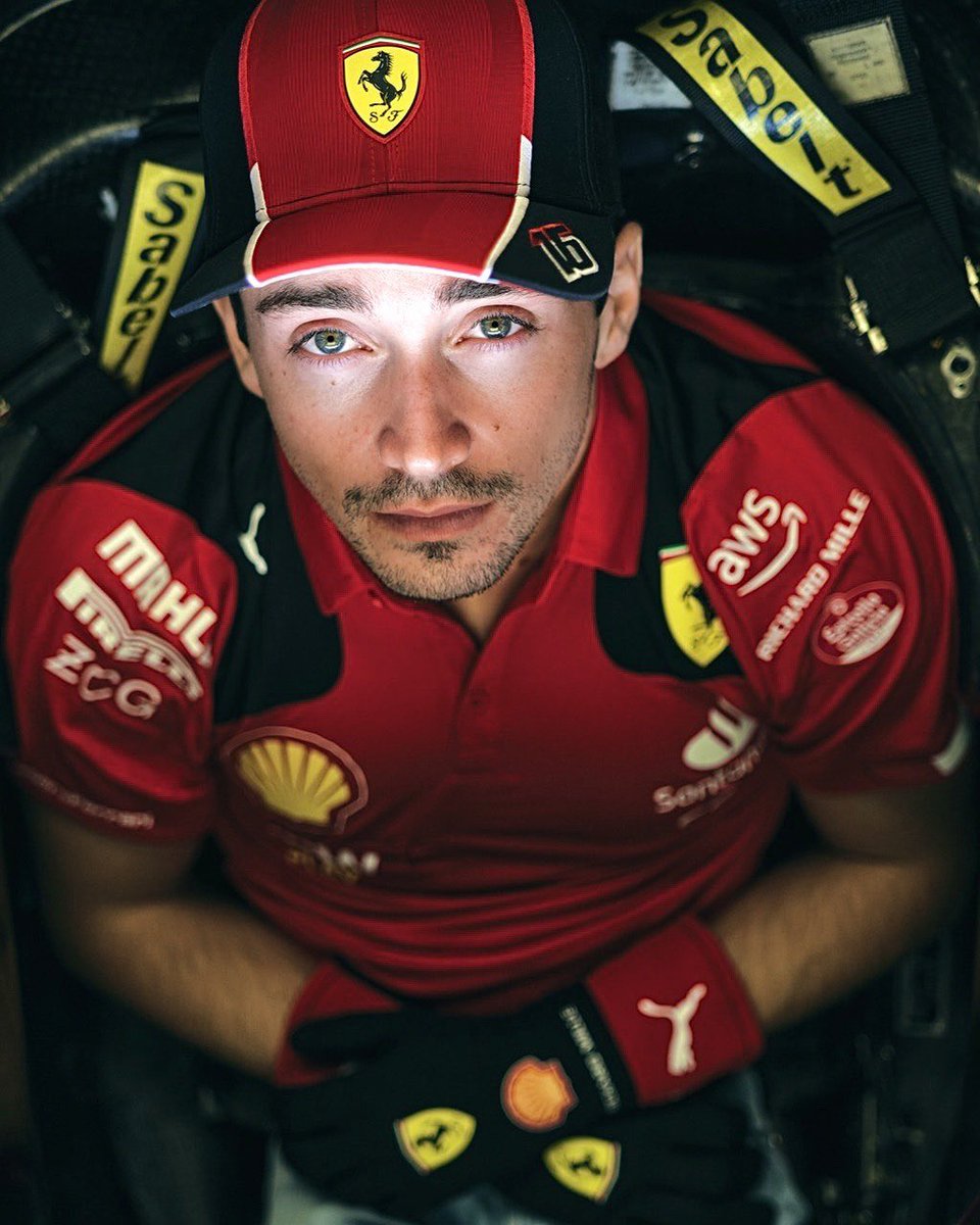 bliss_n16's tweet photo. seat fitting: father and son edition https://t.co/nXyX8fw2Uv