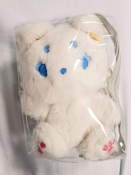 お出かけ用にギチギチになってる姿もカワイイんだ 