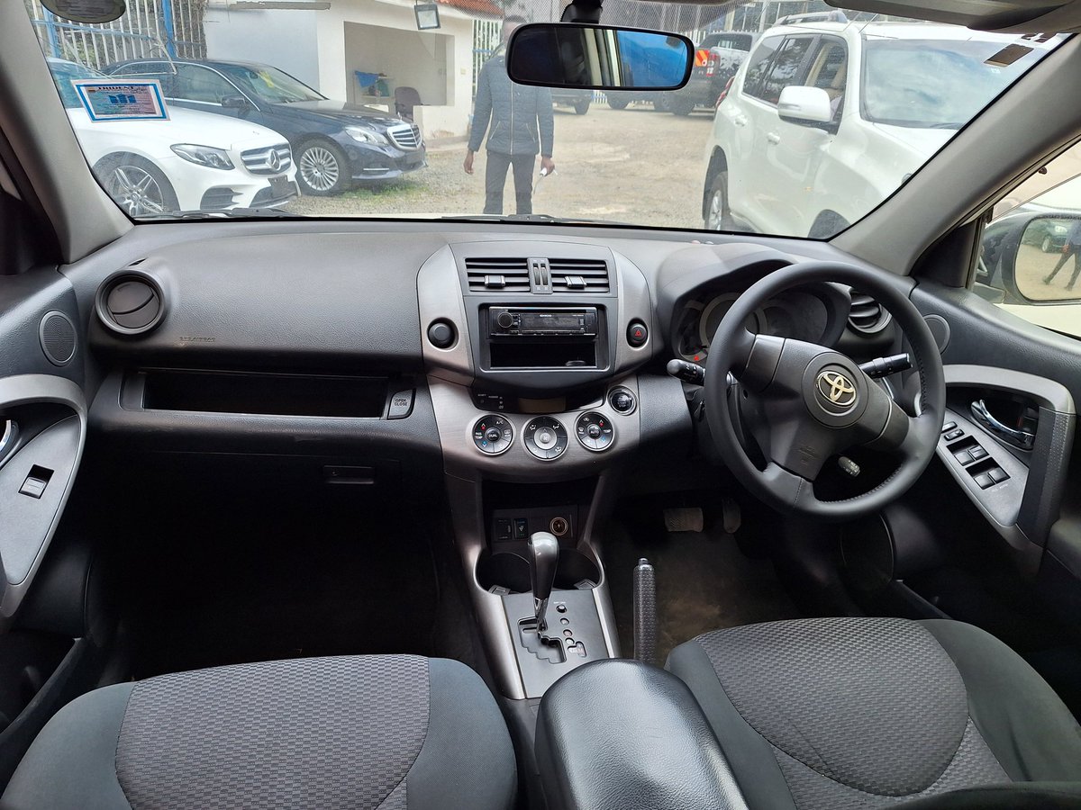 gitauzach1's tweet photo. 2012 RAV 4 available for direct purchase🔥

Asking KES 1,500,000(Negotiable)

⏰️Mileage: 227,000 kms✨️

📲Our Hotline is +254 715-633-929

📍Location: Nairobi West

#EnvisionEraCollective https://t.co/uequySzblS