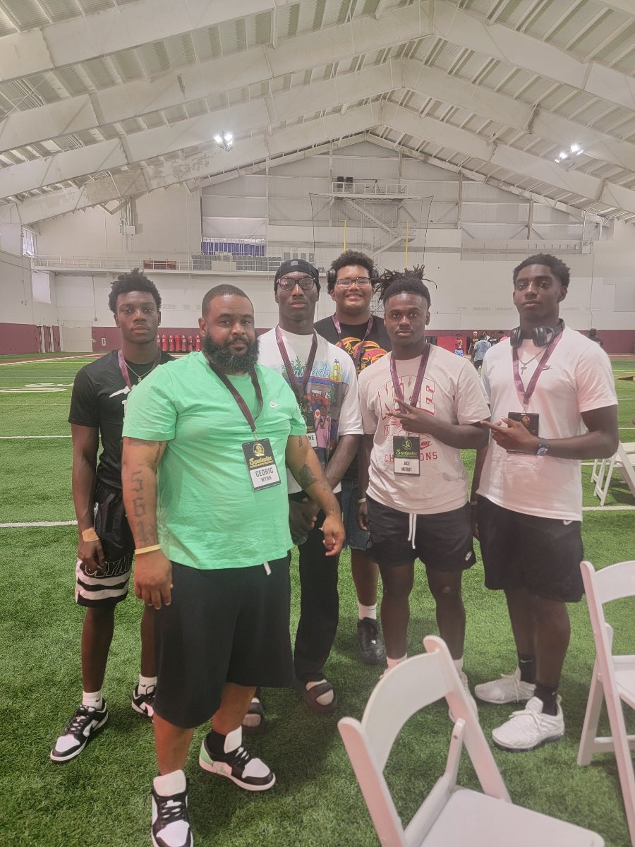 GregoryBatsonJ1's tweet photo. Thank you @FSUFootball for the hospitality this past Saturday and glad to experience the W💯💯 @CedricWynn3 @jace_marquis @shavezz_dixon  @RLS2294 @ErnieSims34 @RecruitGeorgia @CoachKent34 @Rivals @ChadSimmons_ @OusmaneKromah05 https://t.co/7Z9ucJApZj