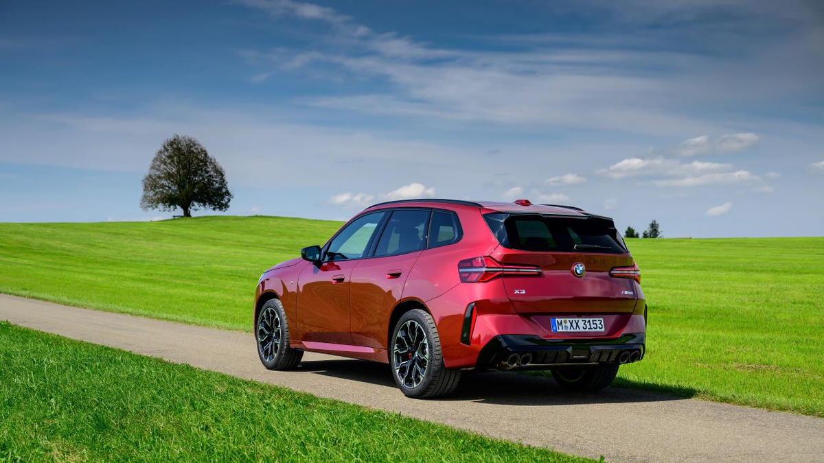 autofans's tweet photo. Test - De nieuwe BMW X3 zet de X5 in de schaduw (2024) https://t.co/tj1KyV6zY5 https://t.co/DjhLFl6p1G