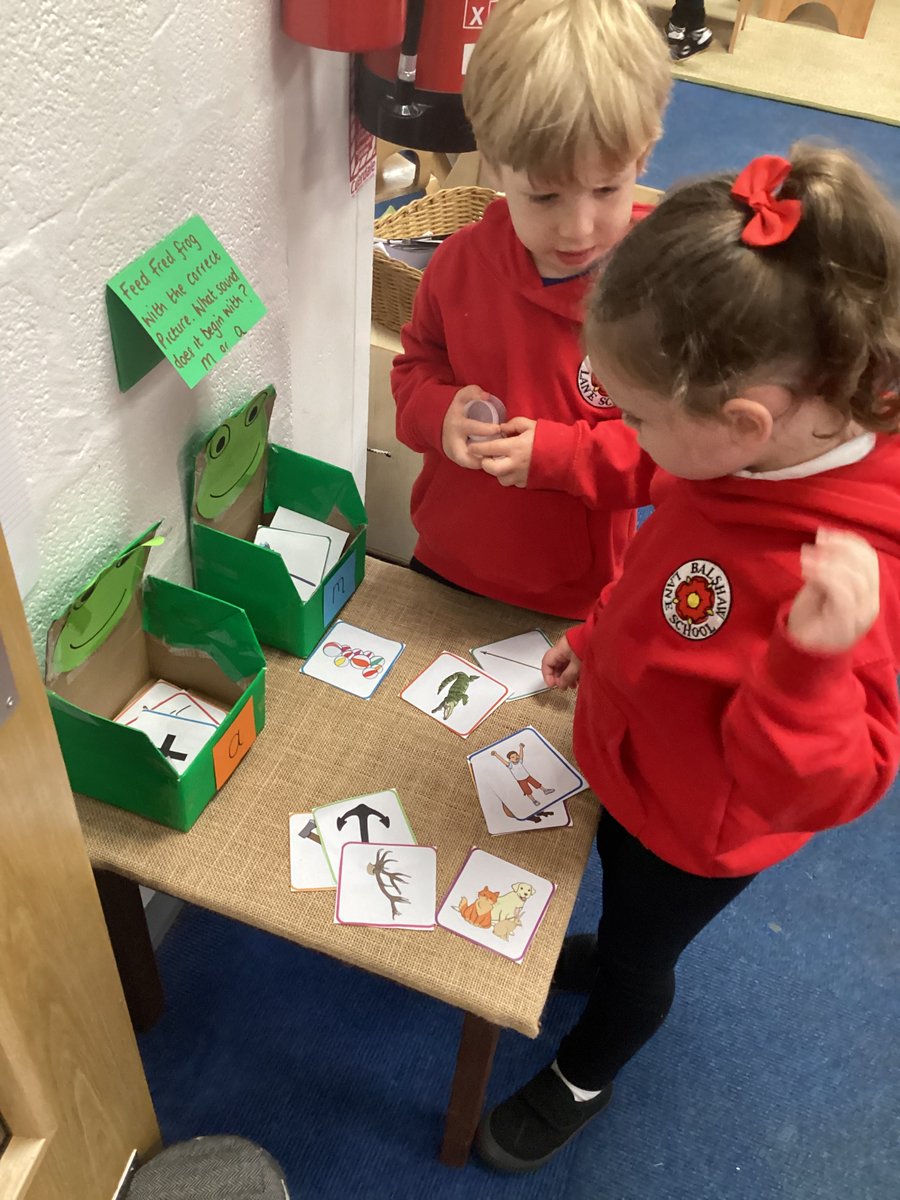 Mrs Hamilton tweet media