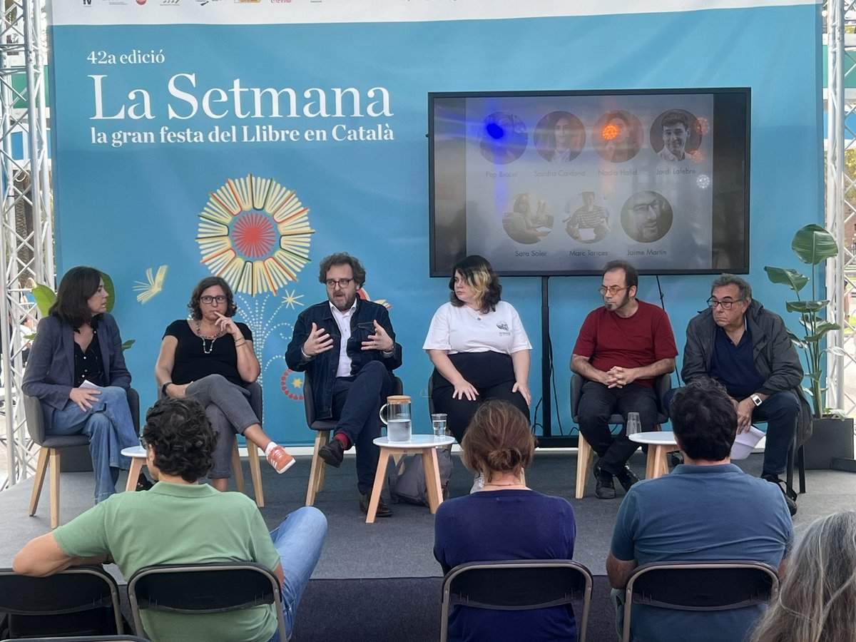 LaSetmana's tweet photo. Aquest matí parlem del còmic en català a #LaSetmana24.

I per començar, taula rodona on s’explica què es farà a la Fira del Còmic d’Angulema 2025, on Barcelona serà la ciutat convidada. https://t.co/ioDdSYs0dk