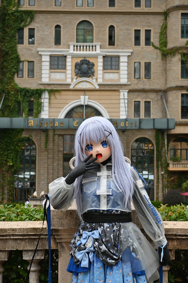 好耶 孩子终于有图了
感谢好心摄影带咱一个单刷娃玩
孩子第一次来这种大型娃聚 贴到了好多娃娃