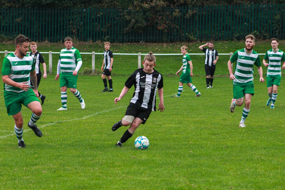 FMFCSENIORS's tweet photo. Some from yesterday's game ⚽️

@CamHoughtMedia 📸 https://t.co/f1xSHBbdd3