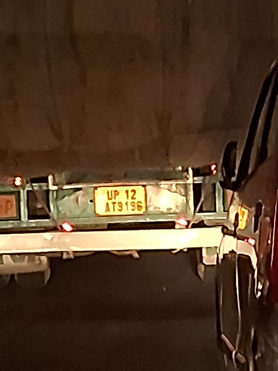awasthi82's tweet photo. @uptrafficpolice @Uppolice @dgpup @UPGovt @myogioffice @meerutpolice

Meerut, 510 Army base workshop flyover, Kkerkheda.
Roz raat yaha se overloaded without no plate tractor trolley nikalti hai. Kal ek ka registration number mila, pls help. Accident hote hote bacha hai kal. https://t.co/x6u4oXdcPh