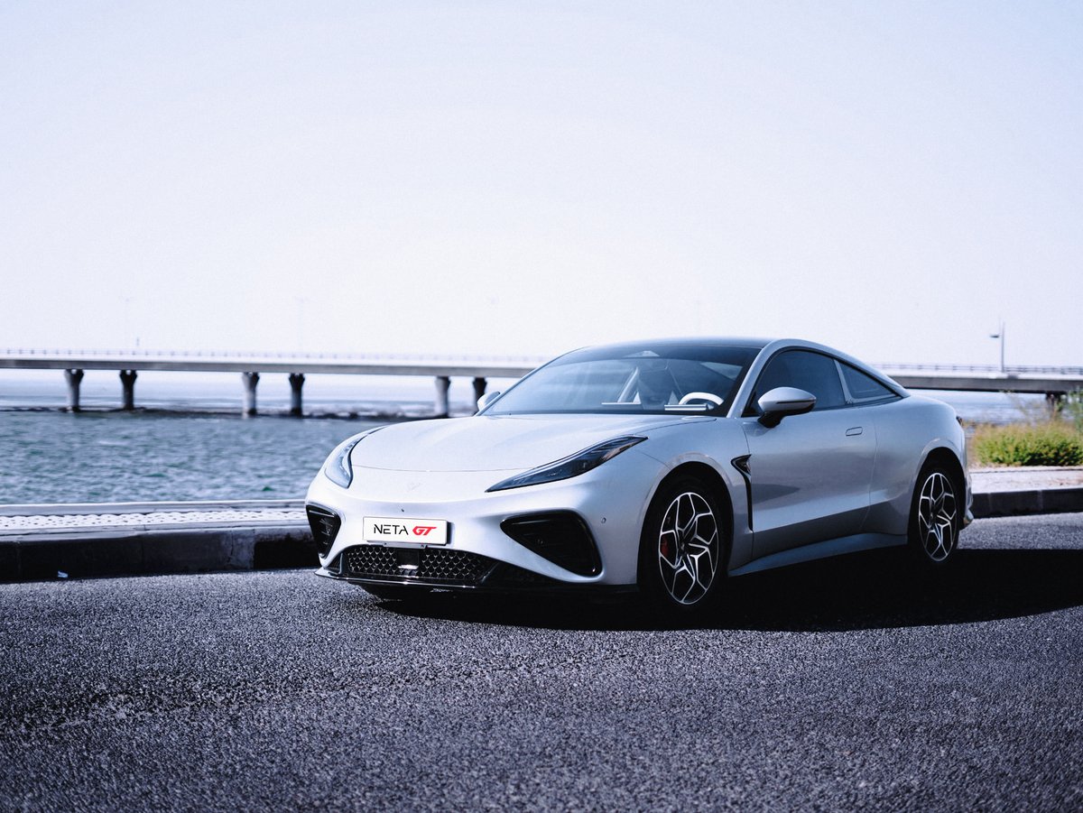 netaautoglobal's tweet image. Exploring the breathtaking architecture of Kuwait with the Neta GT! From the iconic Kuwait Towers to the vibrant cityscape, every moment in this luxury vehicle transforms a simple drive into an unforgettable adventure. 📷
#NetaGT #Kuwait #HelloWorld #NetaAuto #NetaAutoKuwait