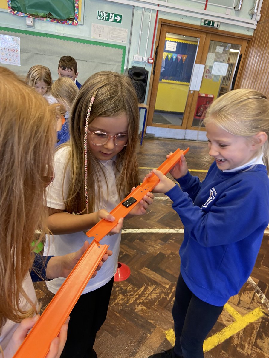 Wallacestone Primary PE tweet media