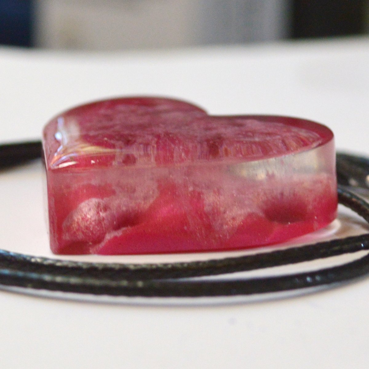 femmecraft's tweet photo. I am so damn proud of this piece, I think it's a real step forward for my resin work and I have some more similar pieces in the pipeline. The result of much experimenting, this heart pendant is totally unique and one of a kind!

1/2 https://t.co/NNvvMbH0il