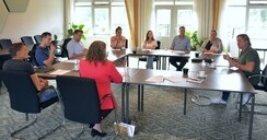 Veel ondernemers in Rivierenland geven mensen die anders niet zomaar aan bod komen op de arbeidsmarkt een kans. Maar er is meer nodig. Lees meer over het rondetafelgesprek in Rivierenland Business:
obi41.nl/3ecvpnzm