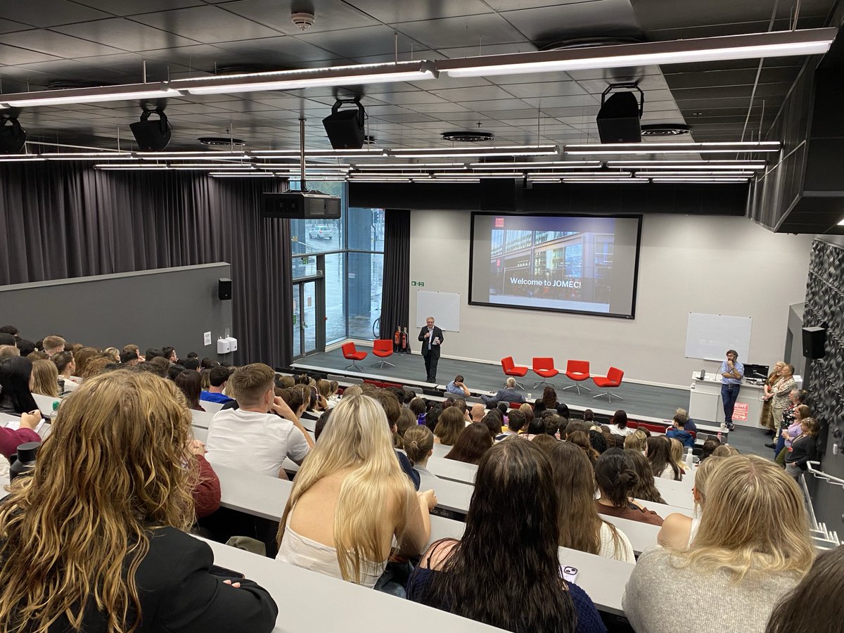 Sandra Loy (@sandraloy1) on Twitter photo We are up and running!
The warmest of welcomes to everyone rocking up for their first day at <a href="/CardiffJomec/">JOMEC @ Cardiff Uni</a> <a href="/cardiffuni/">Cardiff University</a> today
#cardifftrained We are up and running!
The warmest of welcomes to everyone rocking up for their first day at <a href="/CardiffJomec/">JOMEC @ Cardiff Uni</a> <a href="/cardiffuni/">Cardiff University</a> today
#cardifftrained