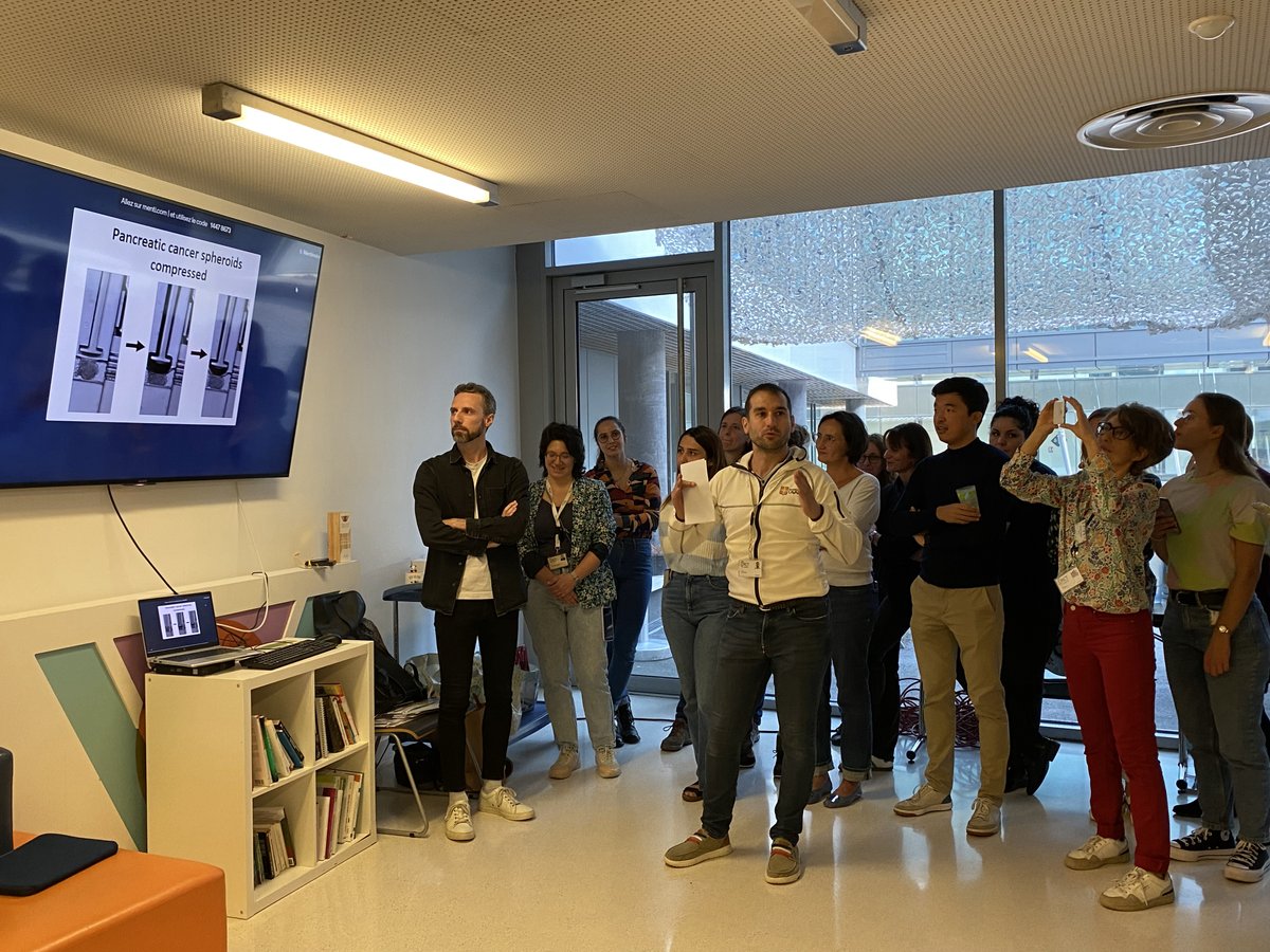 GuillermetLab's tweet photo. Last week, we celabrated the @crctoncopole retreat and the 10 years on site. It was the occasion to come back on the 10 years of the SigDyn team with a quiz! https://t.co/y9itDYWkB9