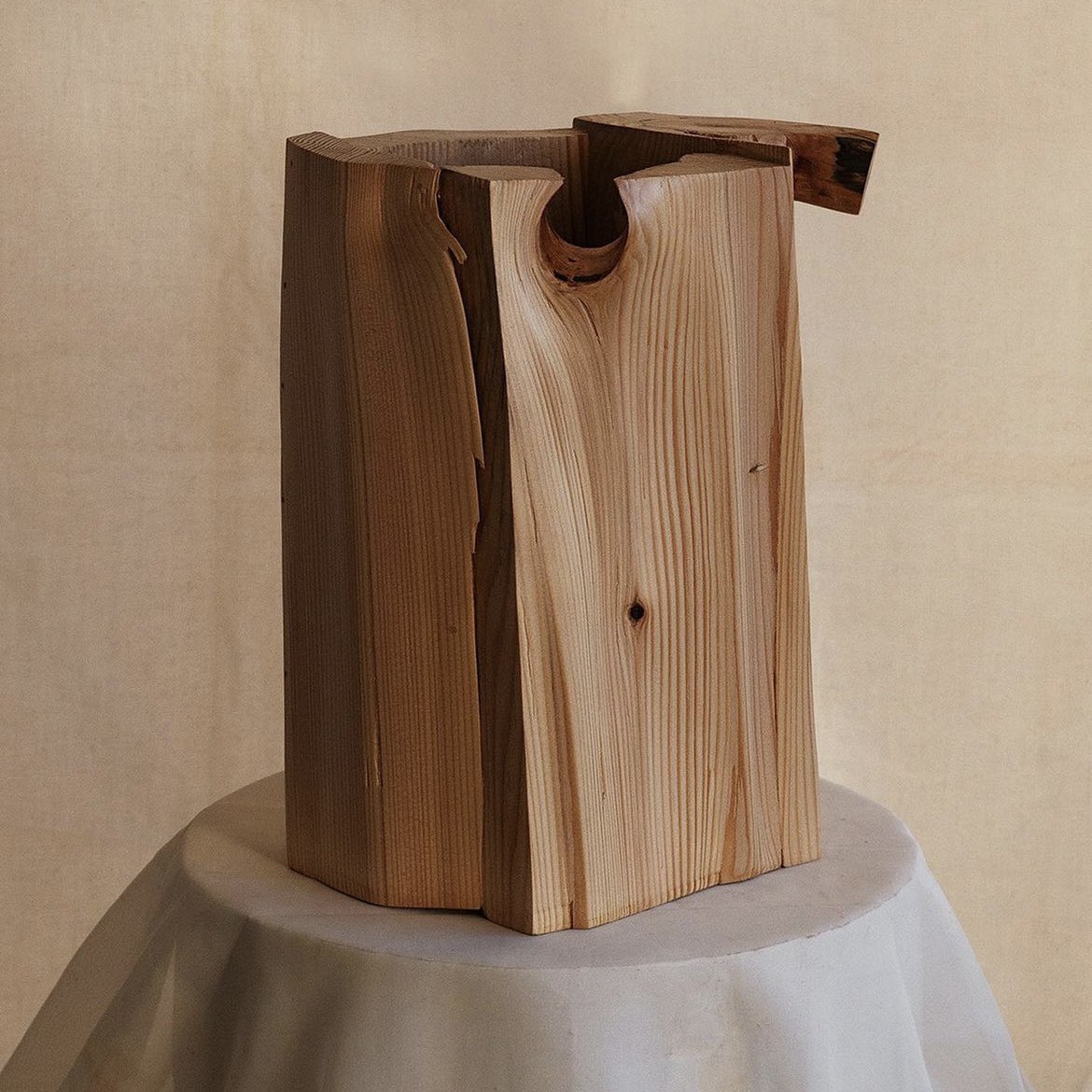 アブドミナル 64 12×3 55 12×3
バイセットカール 36 8×3 32 8×3 27 8×3 23 8×3
プルダウン 61 8×1 47 8×3 40 8×2