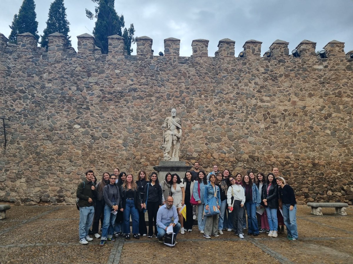 Visita cultural a #Toledo con un grupo de estudiantes de intercambio de <a href="/UCOMILLAS/">Universidad Pontificia Comillas</a>