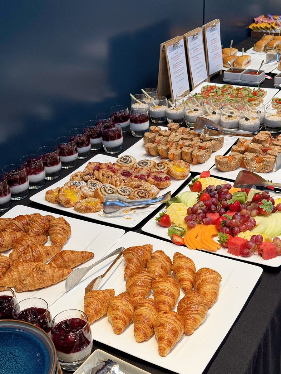The Entrepreneurs Network (@tenthinktank) on Twitter photo ☕️ This morning, together with <a href="/kingsleynapley/">Kingsley Napley LLP</a>, we are hosting <a href="/M_Sumption/">Madeleine Sumption</a> of <a href="/MigObs/">MigrationObservatory</a> to discuss how the immigration system can be improved to better attract and retain top talent for the benefit of the British entrepreneurial ecosystem. ☕️ This morning, together with <a href="/kingsleynapley/">Kingsley Napley LLP</a>, we are hosting <a href="/M_Sumption/">Madeleine Sumption</a> of <a href="/MigObs/">MigrationObservatory</a> to discuss how the immigration system can be improved to better attract and retain top talent for the benefit of the British entrepreneurial ecosystem.