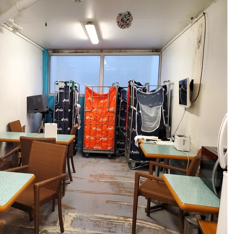VIOLLIER Jean-Yves (@jyviollier) on Twitter photo " ILS EN ONT TELLEMENT MARRE DE THALMAR "
Licenciés le 31 octobre, les salariés protestent contre leurs conditions de travail.
ramdam6440.fr
<a href="/Sopaysbasque/">So Pays Basque</a> <a href="/CFDT/">CFDT</a> <a href="/PeioDUFAU/">Peio DUFAU</a> <a href="/RAMDAM64et40/">RAMDAM 64-40</a> <a href="/BtzMaider/">Maider AROSTEGUY</a> @Bleu_Basque " ILS EN ONT TELLEMENT MARRE DE THALMAR "
Licenciés le 31 octobre, les salariés protestent contre leurs conditions de travail.
ramdam6440.fr
<a href="/Sopaysbasque/">So Pays Basque</a> <a href="/CFDT/">CFDT</a> <a href="/PeioDUFAU/">Peio DUFAU</a> <a href="/RAMDAM64et40/">RAMDAM 64-40</a> <a href="/BtzMaider/">Maider AROSTEGUY</a> @Bleu_Basque