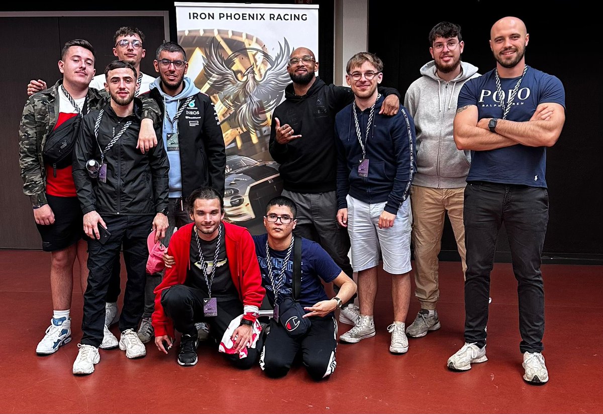 IRON PHŒNIX RACING tweet media