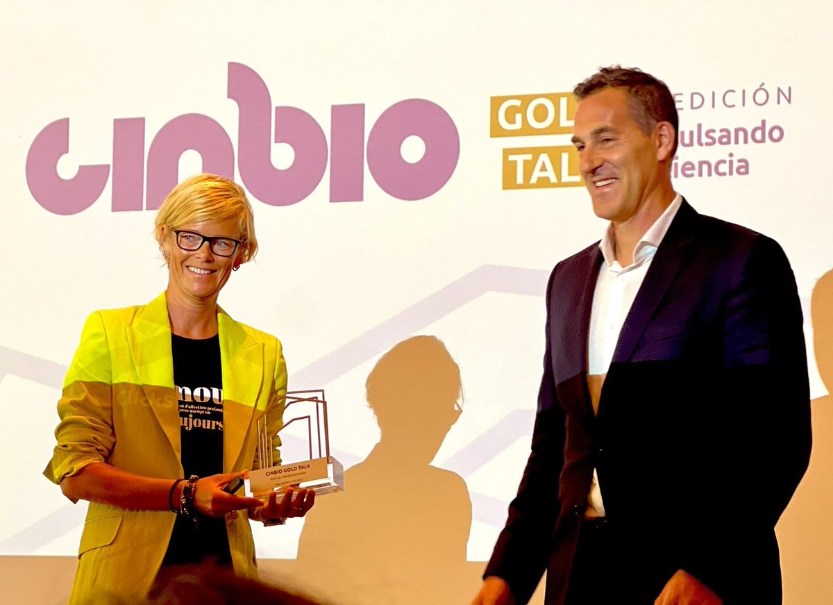 Nice to meet <a href="/NF_Steinmetz/">Nicole F Steinmetz PhD</a>, an incredibly talented woman. Congratulations on the CINBIO GOLD TALK award from <a href="/cinbio_uvigo/">CINBIO</a>, a very motiviting talk! I hope we can collaborate soon at <a href="/UCSDJacobs/">UCSD Engineering</a>