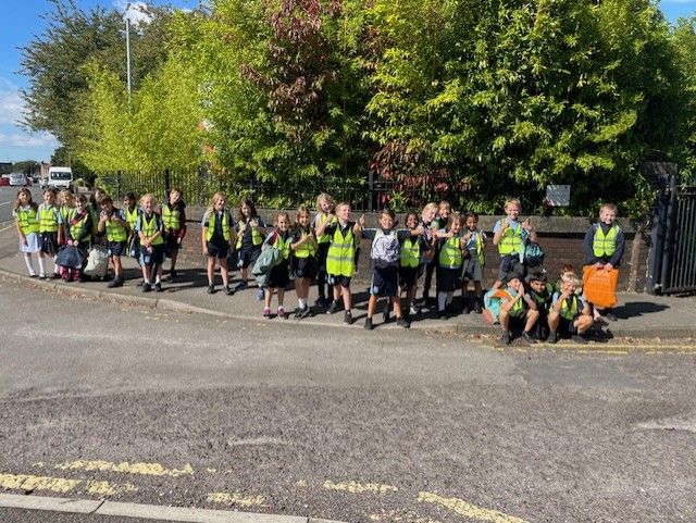 HambrookSchool's tweet photo. #Hambrook4 did so much last week! πββοΈ They've been making waves in swimming, exploring the past with exciting history lessons, and retelling their class text in writing. So proud of their hard work and creativity! ππβοΈ #HistoryAdventures #SwimmingStars https://t.co/MRPe6rYyPz
