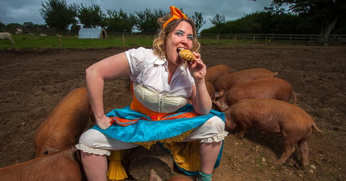 This Wednesday will be the OPENING NIGHT of our all-singing, all-dancing show based on a classic Cornish tale, back by popular demand after its previous sold out run! 🐷 😈

BOOK NOW for Duffy Beats the Devil at <a href="/minacktheatre/">Minack</a> 25 Sep - 5 Oct ➡️buff.ly/3Xcl0Yy