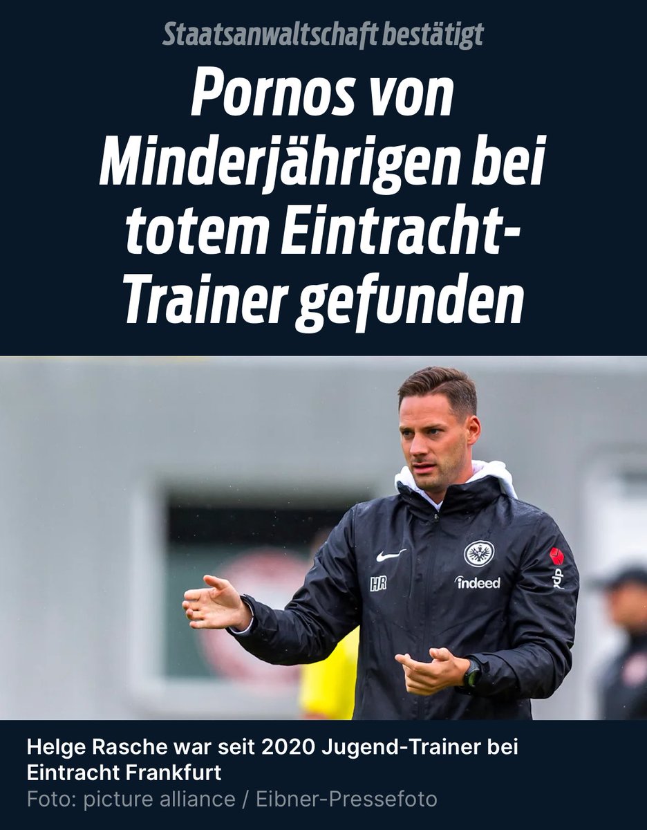 AsamoahGeraldo's tweet photo. Hau rein Bruder #Eintracht #SGE #Rasche https://t.co/eOOWNLwtxN