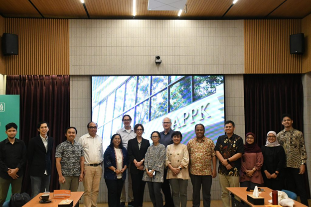 UofT and <a href="/itbofficial/">Institut Teknologi Bandung</a> have signed an MoU to provide a framework for future collaborative activities - a great first step into developing closer partnership between universities!
