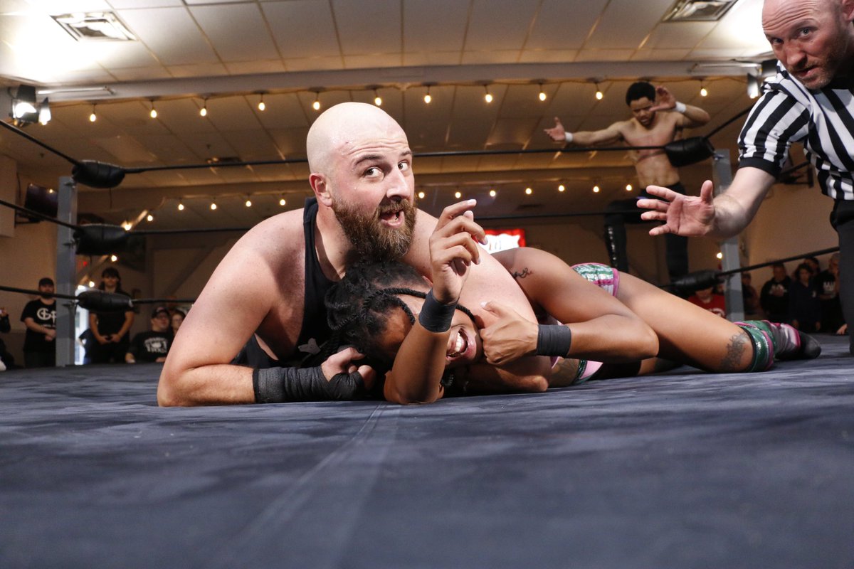 MysteryWrestlin's tweet photo. High action tag team match!
Catch the replay on our Patreon at https://t.co/RNimu3I2Rz! #mysterywrestlingx
๐ธ @PiledriverPhoto
โข
#professionalwrestling #mysterywrestling #jamesstone #vanessakraven #brentbanks #kristara #eviluno https://t.co/KCUtTwk69M