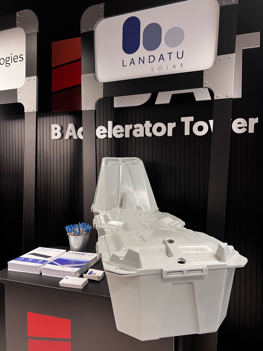 🚀 Gran inicio en la #BAccelerationWeek, compartiendo nuestras soluciones de #energíasolar con más de 500 asistentes. ¡Seguimos impulsando el desarrollo sostenible y la #eficienciaenergética! 🌍💡 #LandatuSolar