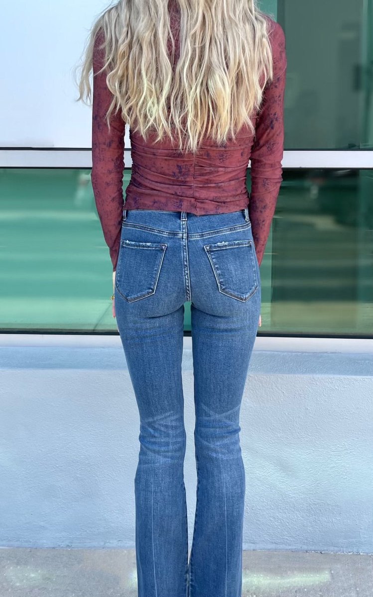 DowntownDivas's tweet photo. Ruched Turtleneck &amp; Boot Cut Denim
👉 Boot Cut Denim - https://t.co/XAiAoJLtoF
👉 Ruched Turtleneck - https://t.co/chUkp2eq22 https://t.co/ATV5kHijip