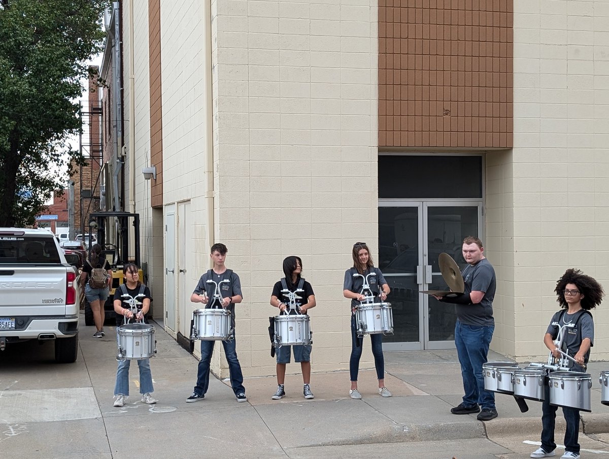 Shout out to GCHS Vocal Jazz and Drumline - great job at Fall Fest!!