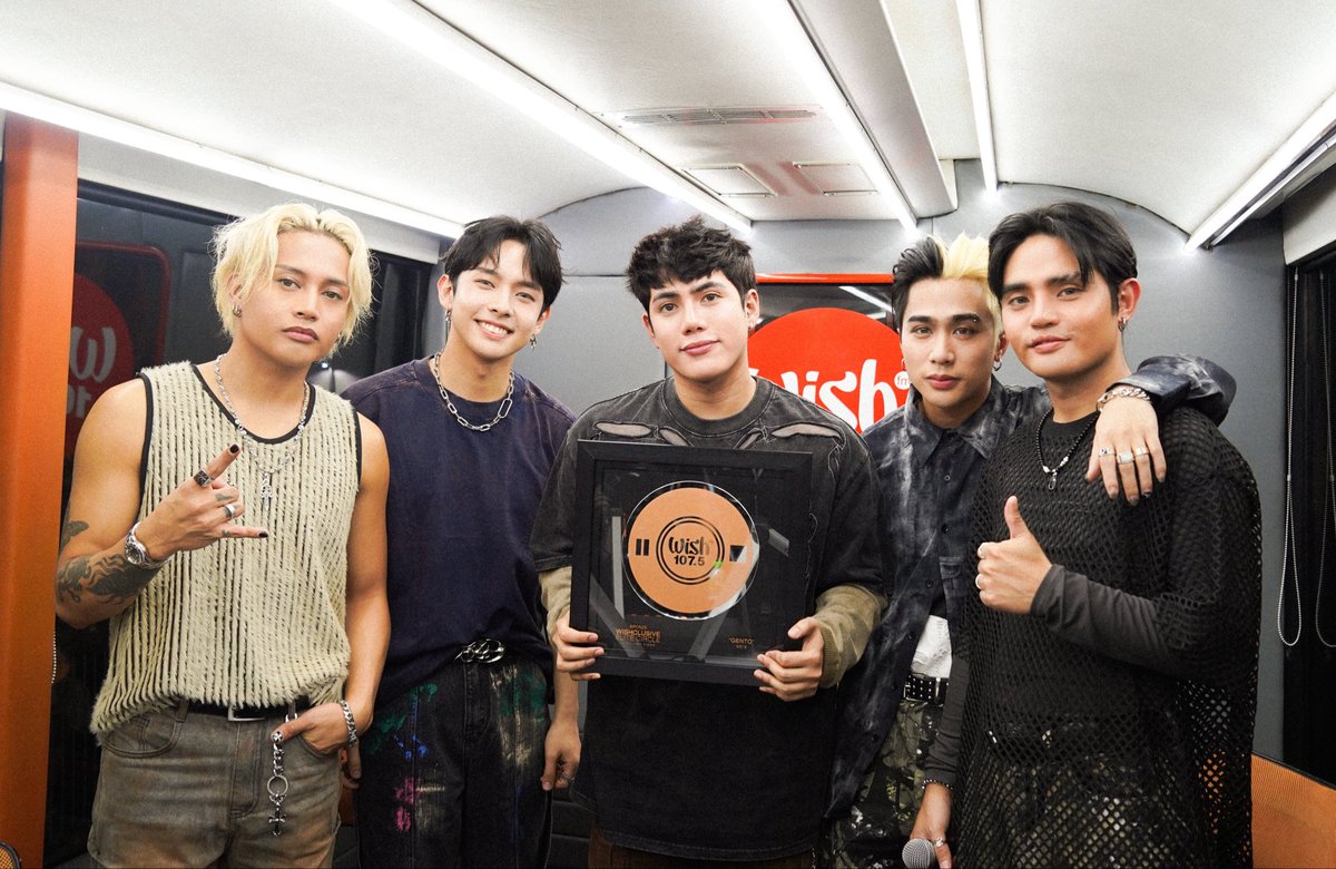 air_danss's tweet photo. congratulations, SB19!! 🫶🏻🥹

KALAKAL LIVE ON ROADSHOW
@SB19Official #SB19 #KALAKAL
#SB19xGLOC9onWishBus https://t.co/Z7rRcgrZIx