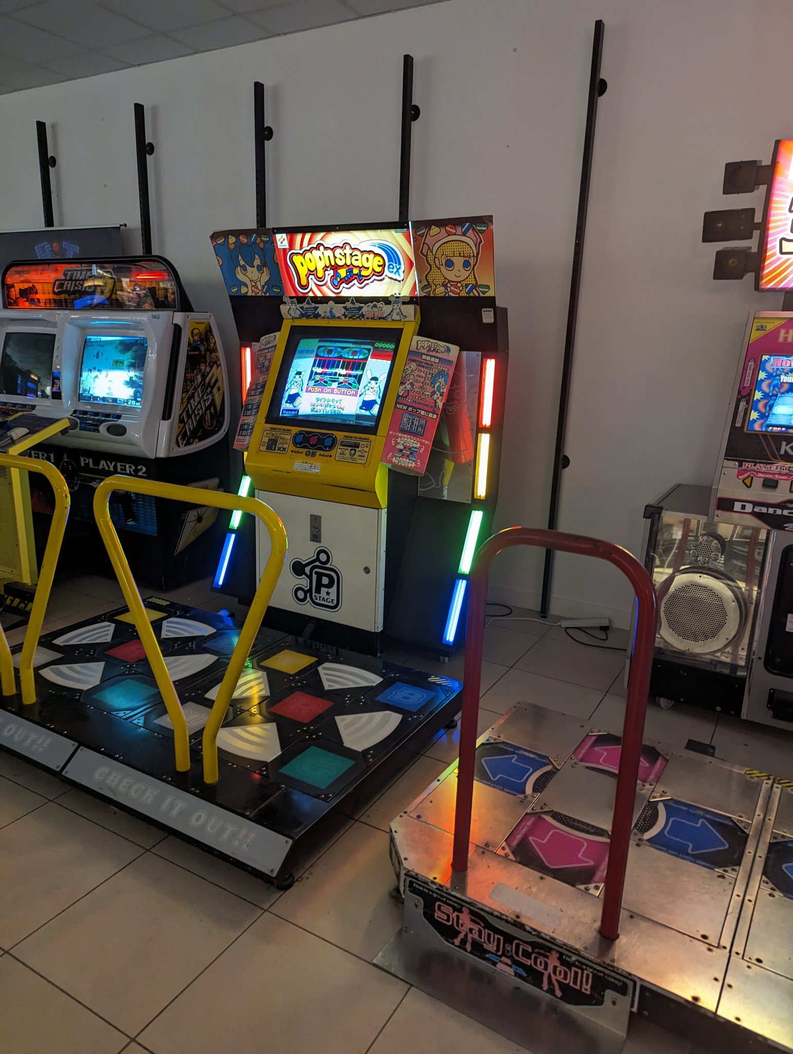希少 ポップンミュージック アーケード筐体 家庭用移植 多数カスタム 完動品 希少 ポップンミュージック っしょ アーケード筐体 家庭用移植