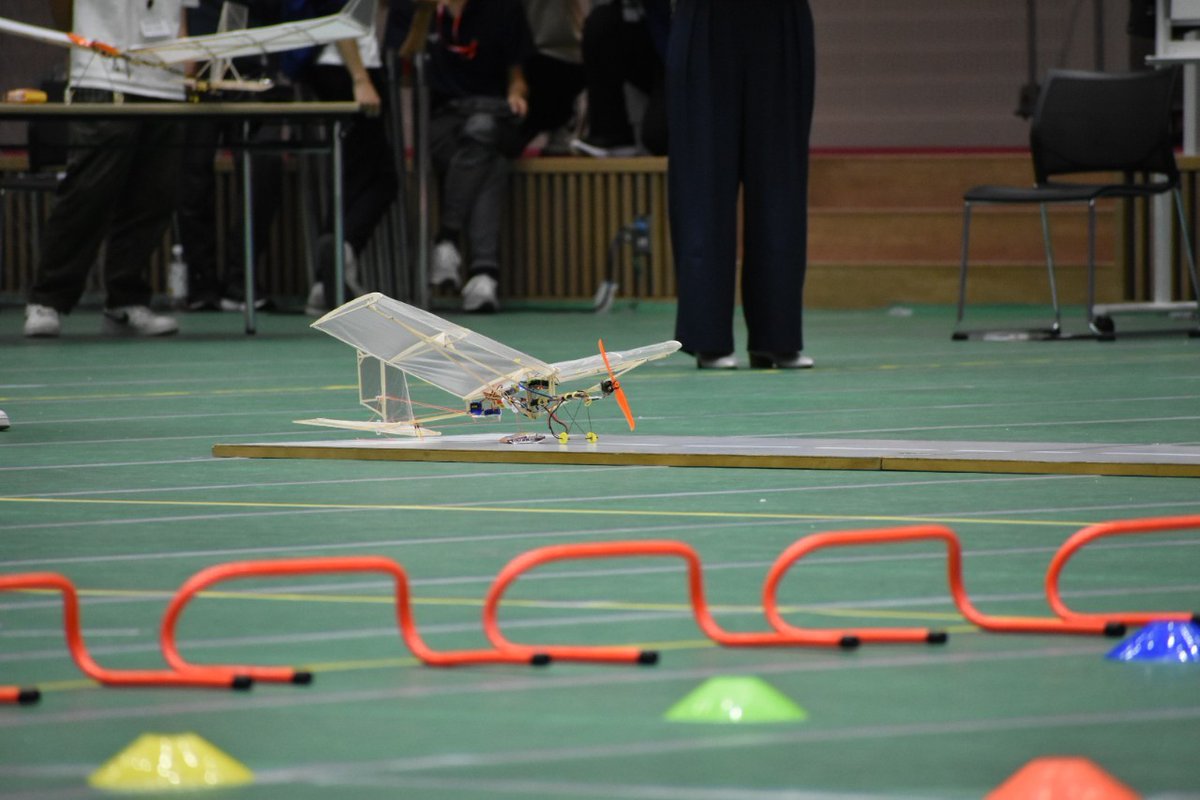 NITKC_ATRA's tweet photo. 大会3日間お疲れ様でした!
一般部門「アルヴェオラ」が決勝戦2770点7位で部内過去最高得点となりました。また、残念ながらユニークデザイン部門「障子」、ビギナー部門「Viper」については結果を残すことができませんでした。
大会中交流等でお世話になったチームの方々、大変ありがとうございました! https://t.co/458ENmlH9k