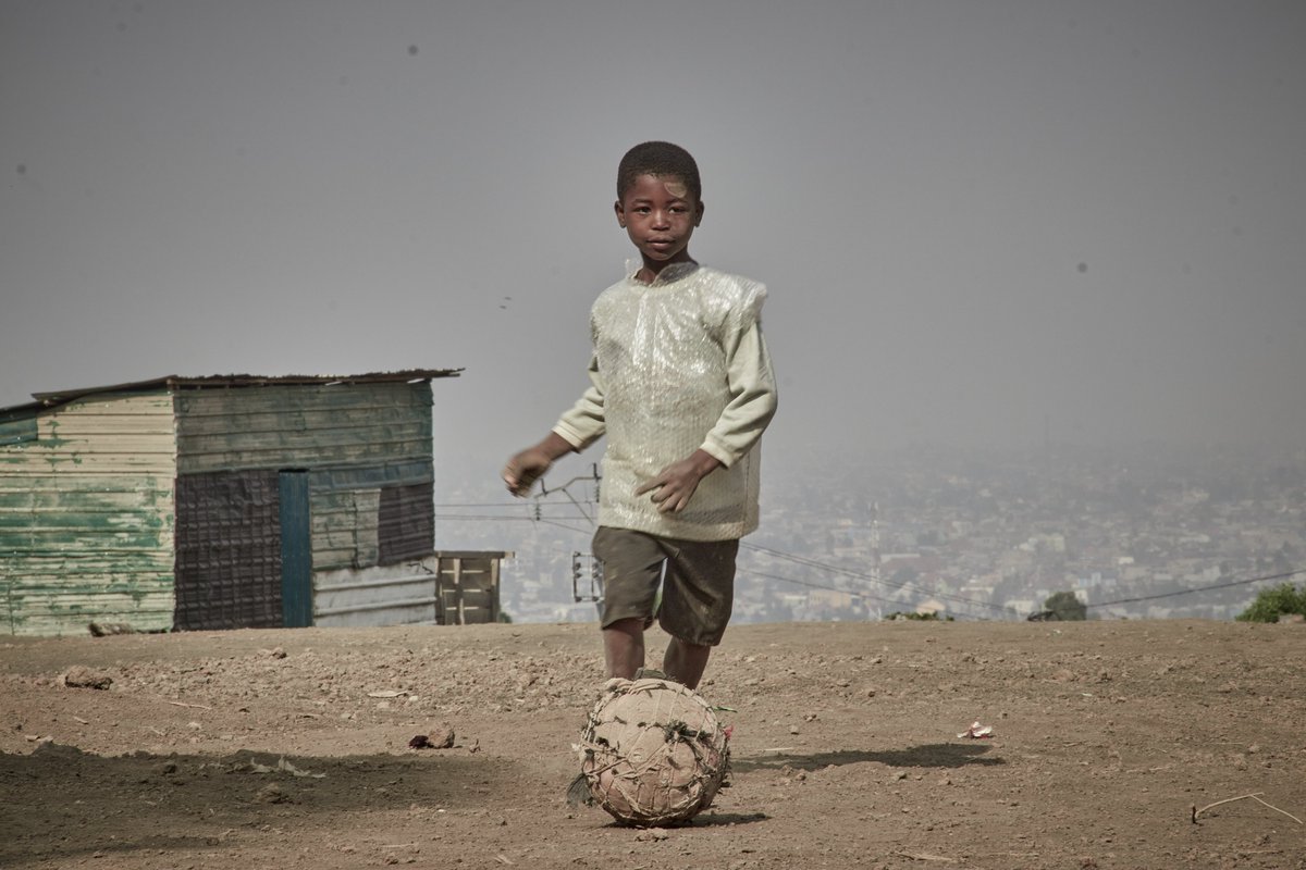 Raykulx's tweet photo. Football is the dream of almost all children, why not the dream of displaced children?
📸: @Raykulx
#Dream #PeaceOneDay #GoodFuture #Foot https://t.co/chB3qAFxvE