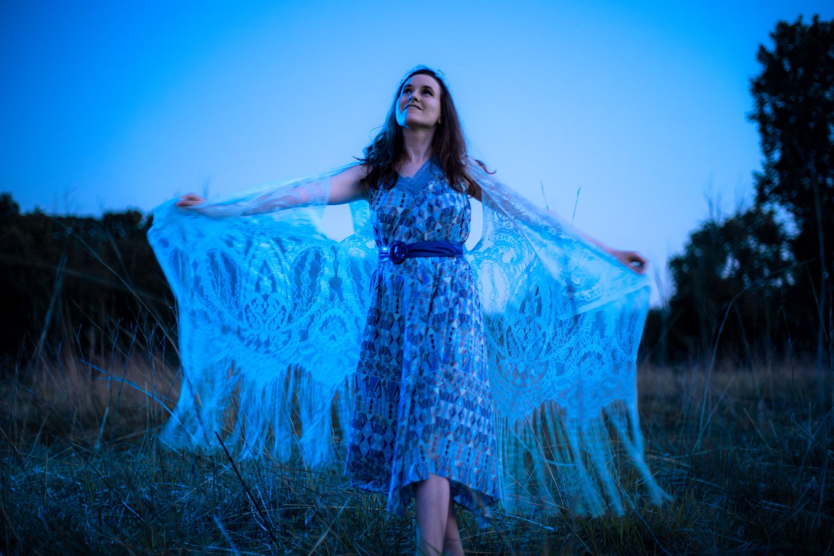 My third album “Everything Changes” is coming out October 4th and now you can pre-save it here: ffm.to/la50kde 

If you’re in Chicago, come out for the release show on October 3rd!! It’s happening at Uncommon Ground at 7pm.