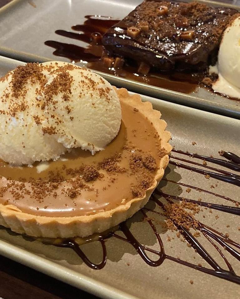 2 courses for £14, that's  a given... but starter or dessert???😱