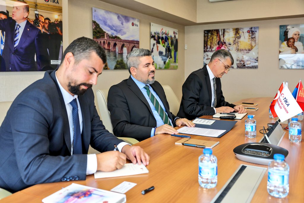 Moğolistan Dışişleri Bakanlığı <a href="/MongolDiplomacy/">MFA Mongolia</a> Diplomatik Arşivler Genel Müdürü Gaadarmaa Ulziibat ve beraberindeki heyeti TİKA’da ağırladık.

TİKA olarak, dost ve kardeş ülke #Moğolistan’da eğitimden sağlığa, tarımdan sosyal altyapı projelerine kadar birçok alanda iş birliği