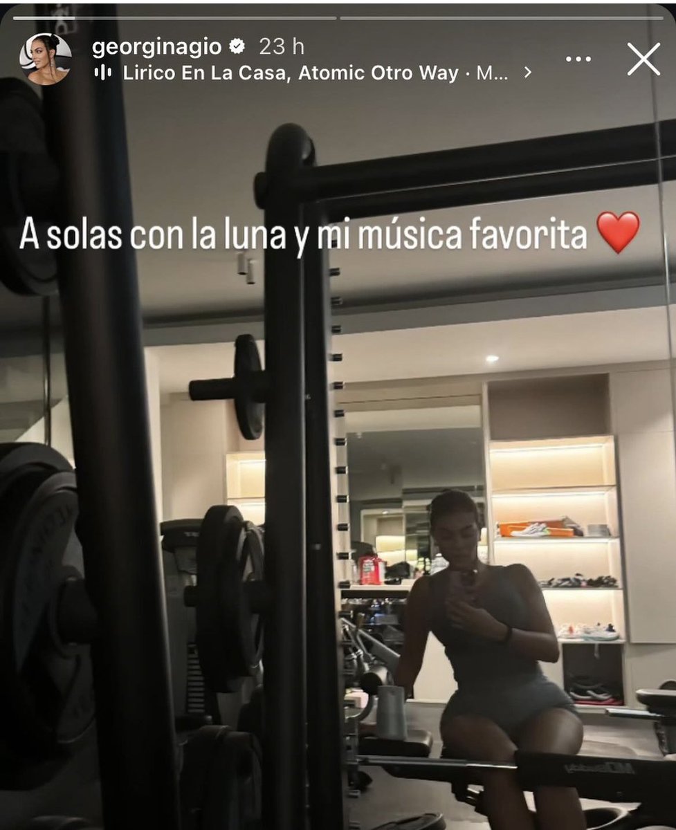 La música favorita de una mujer hermosa, millonaria y con familia es el Dembow y tu te cree la más fina por escuchar a Wason Brazoban